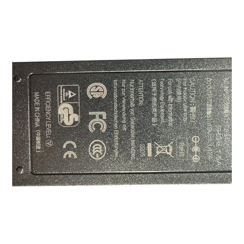 AC/DC Adapter JC-19342 Power Supply 19V 1.5A Power Cord‎
